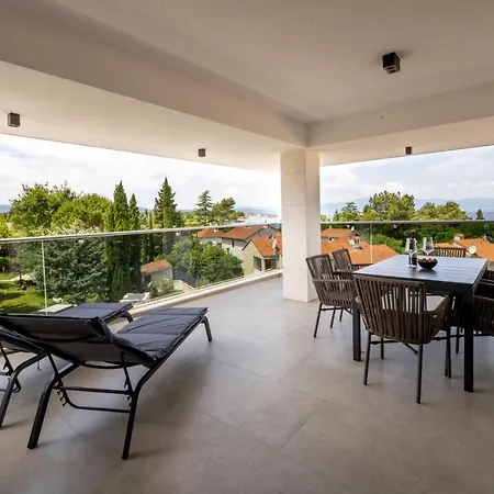 Baden Apartment *